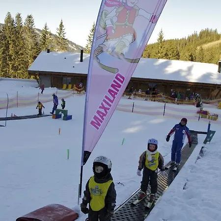 Apartmanhotel Skipension Jasna 3*