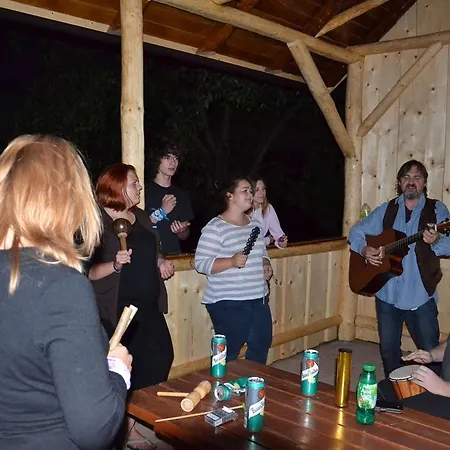 Apartmanhotel Skipension Jasna Paucsinalehota