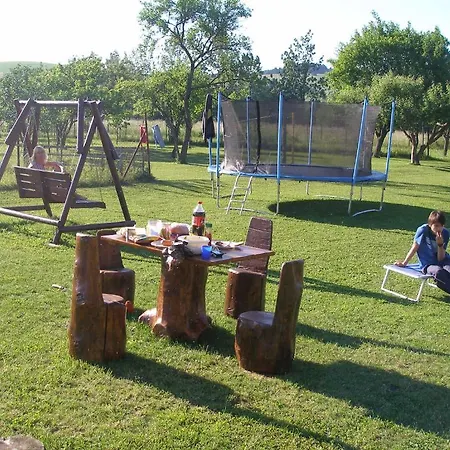 Skipension Jasna 3* Paucsinalehota